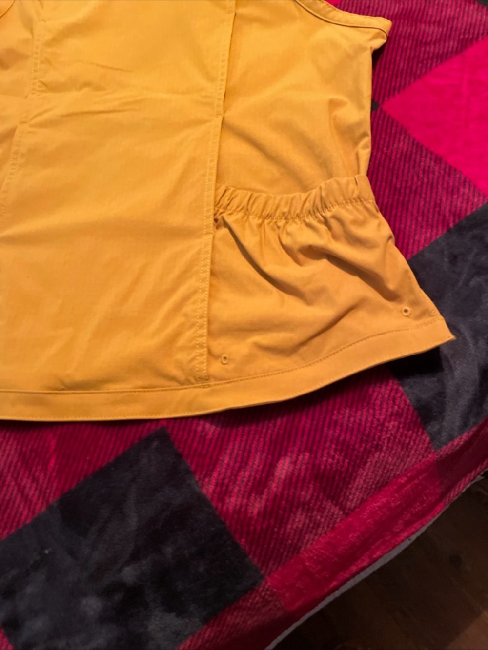 Duluth Trading Co Golden Yellow Work Vest - Picture 13 of 16